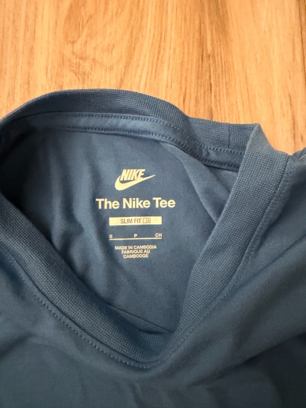 Nike Cropped Tee - Picture 5 of 8